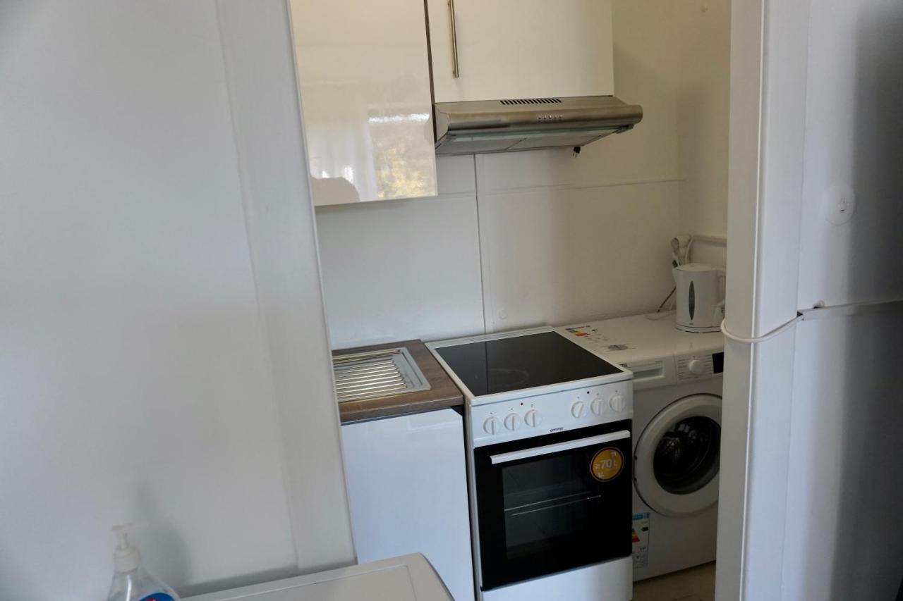 Alster Hamburg - Saniertes Und Mobliertes Apartment Mit Bad Und Kuche Kültér fotó