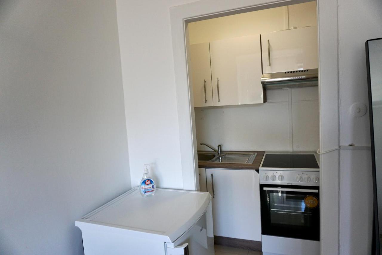 Alster Hamburg - Saniertes Und Mobliertes Apartment Mit Bad Und Kuche Kültér fotó